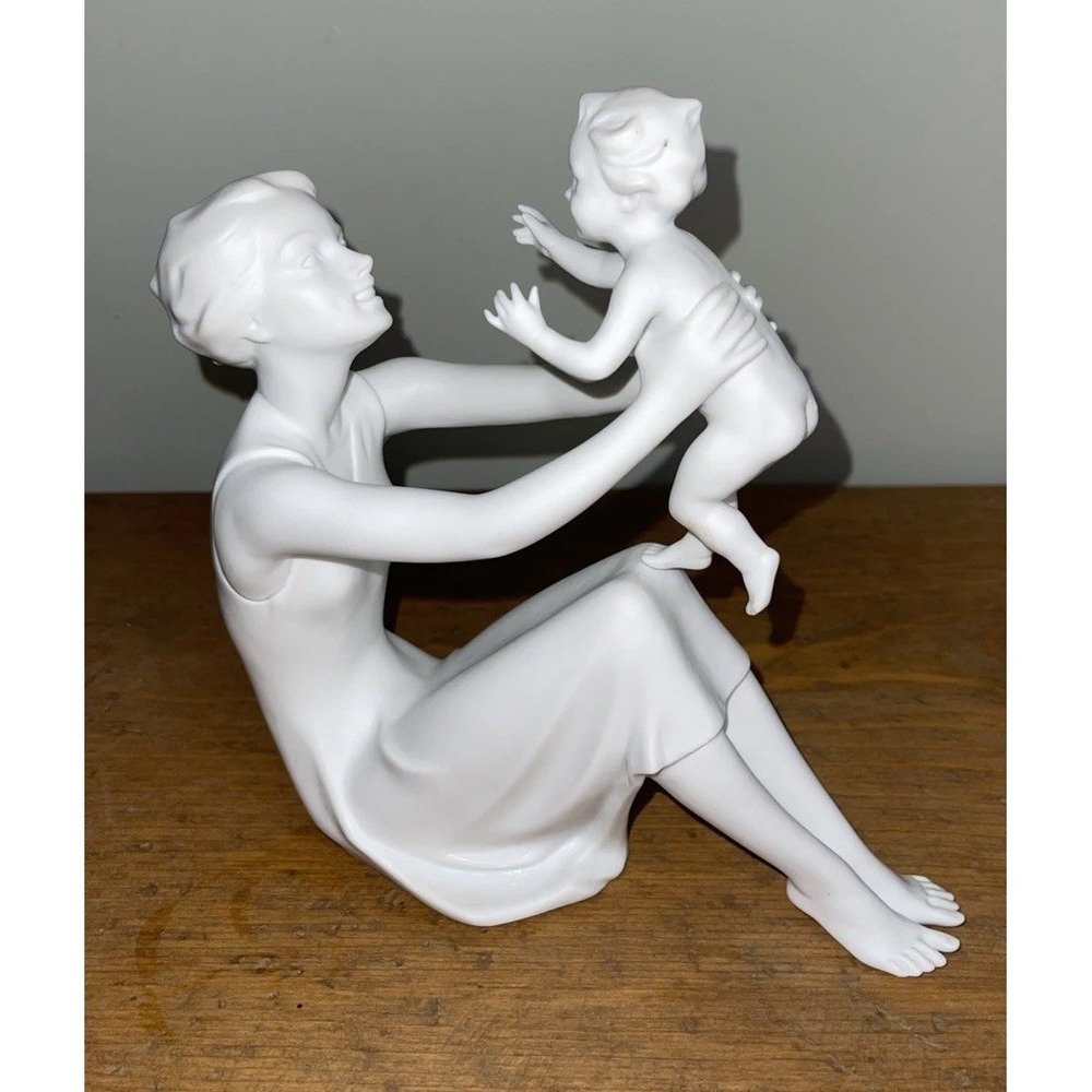 Kaiser Germany Porcelain Figurine #398 MOTHER HOLDING BABY 8.75"H